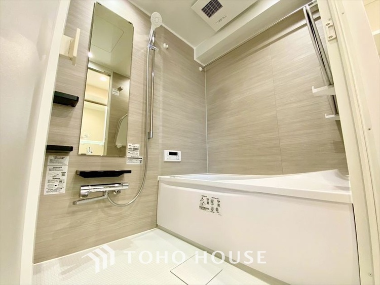 風呂 【BATHROOM】◆プライベートな空間◆simpleだからrelaxできるんです。こころもからだもキレイさっぱり。