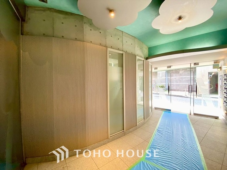 その他 【ENTRANCE】◆そびえ立つ◆我が家のシンボル。遠くの空が赤く染まる夕べが待ち遠しい。