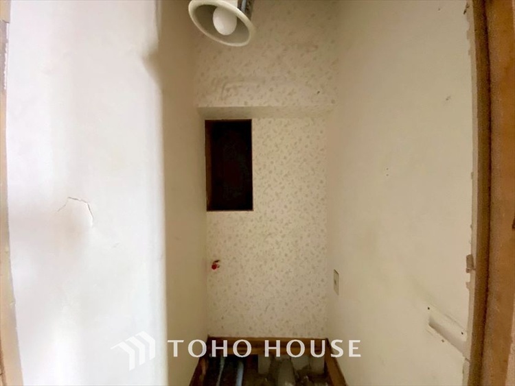 トイレ 現在改装中◆快適◆な生活に不可欠。節水型の高性能トイレを新設。