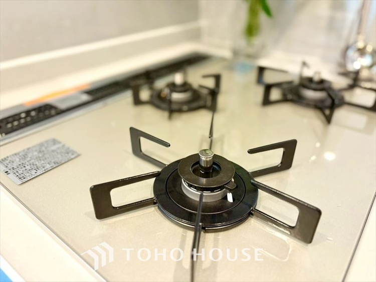 キッチン 【KITCHEN】◆家族のおはよう◆の声を笑顔で迎えてあげられるシステムキッチン。朝ごはんが楽しみでちょっと早起きしたくなるんです。