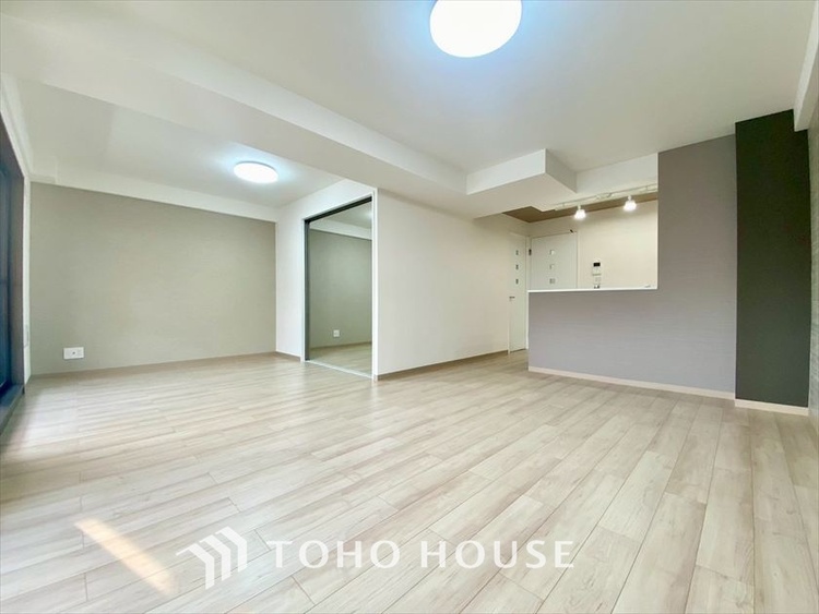 内装 【LIVING】◆家族◆愛する家族を一目で見渡せる。家族が集う空間。永遠に続く幸せな毎日を、ここで。