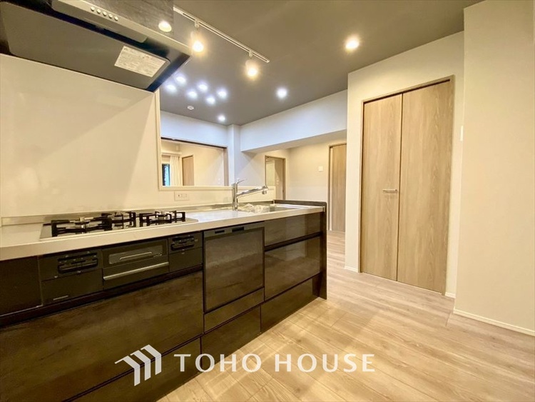 内装 【LIVING】◆simple is best◆無駄のない綺麗なつくりのリビングルームであなただけの暮らしを。