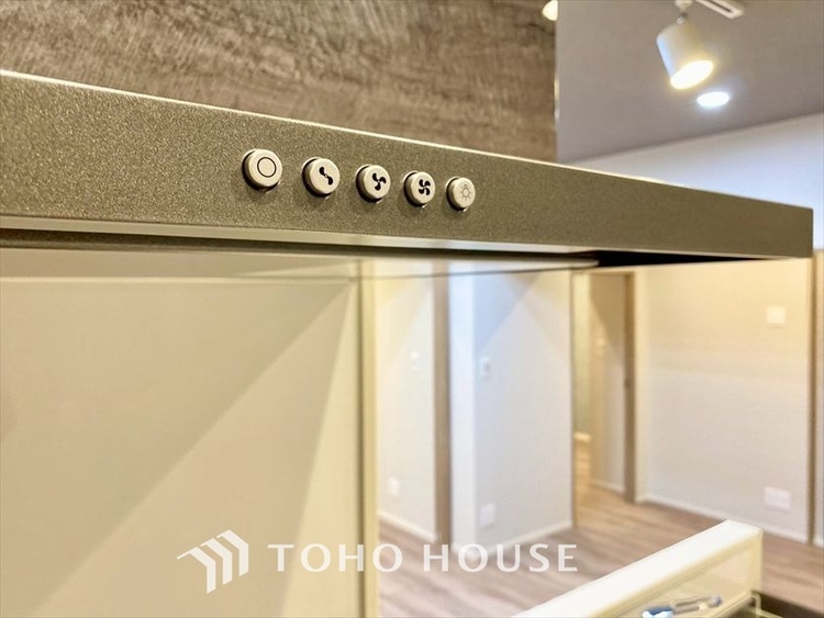 その他 【KITCHEN】◆開放的◆後片付けが楽なシステムキッチン。収納スペースの充実！