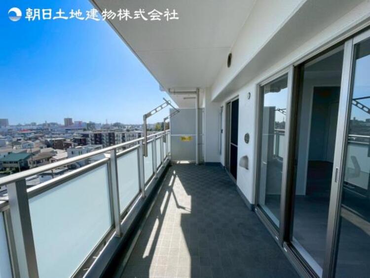 バルコニー すぐのご見学予約や資料請求などお気軽にお問い合わせお待ちしております