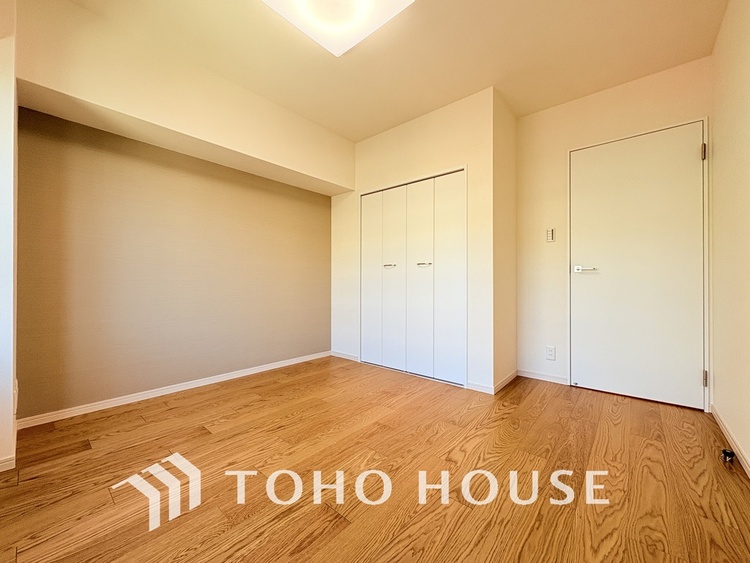 内装 シンプルですっきりとした室内は飽きのこない居心地の良い雰囲気です