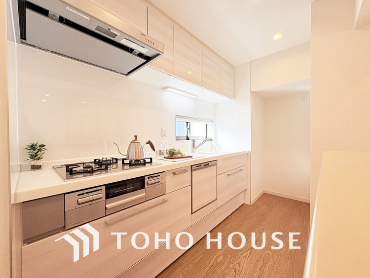 キッチン シンプルな部屋の雰囲気に溶け合うナチュラルキッチン