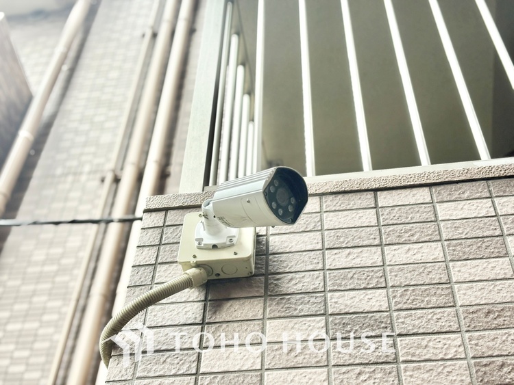 外観 ほんの少しのこだわり。ちょっとした色使いがその家がもつ雰囲気、趣（おもむき）を携え、暮らす家族や訪ねてくる友人・知人に新鮮な香りを運んできます。