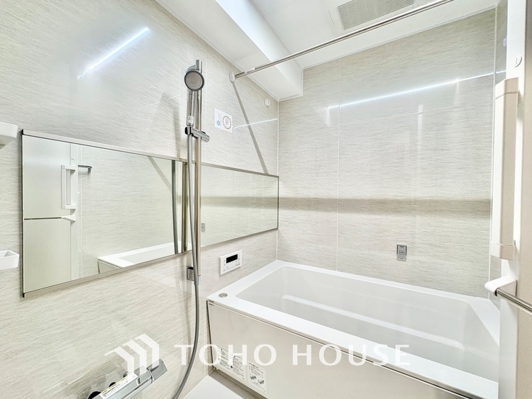 風呂 浴室は一日の疲れを癒す特別な空間。清潔感と快適性で心身ともにリフレッシュできます。