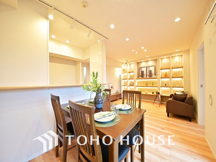 内装 ゆったりとくつろげる上質なリビングダイニング