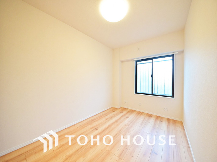 内装 1日の疲れを癒し、心地よく寛げるようゆったりとした広さをしています