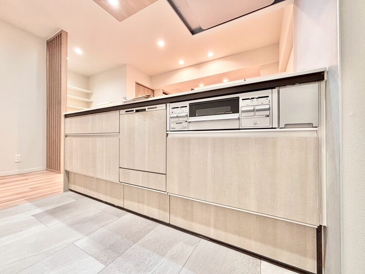 キッチン 使いやすくスタイリッシュなキッチン空間になっております。