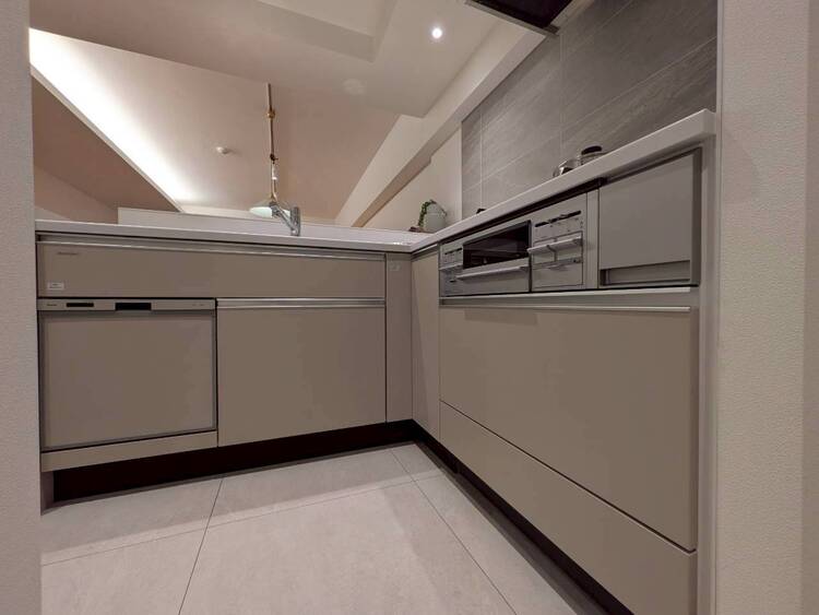 キッチン 開放感のあるキッチンスペース。調理をしながら、会話も弾みそうですね。