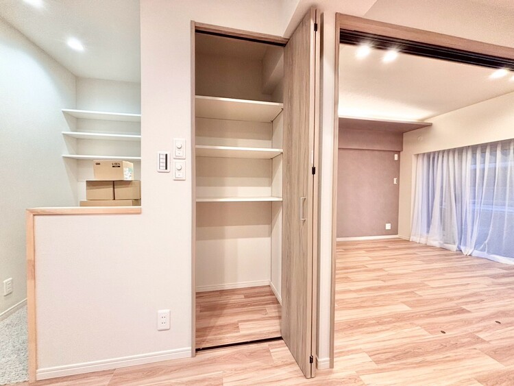 収納 収納スペースが付いていて、お部屋を広く使っていただけます。