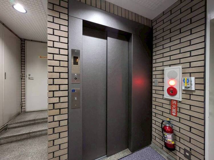 その他 エレベーター完備のため荷物が多くなっても安心。