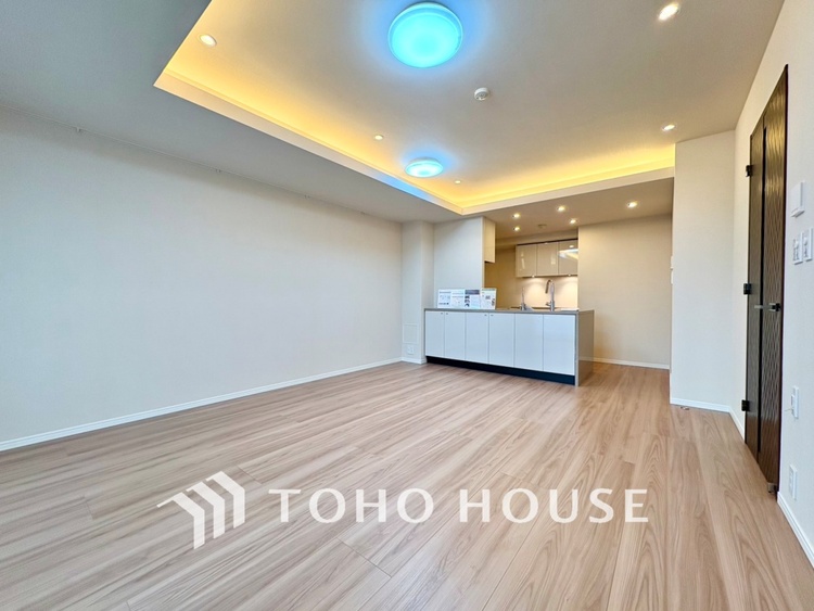 内装 【LIVING】◆Sunshine◆光が燦々と入り、いるだけで気持ちいい。「開放的でゆとりあるお部屋です。」