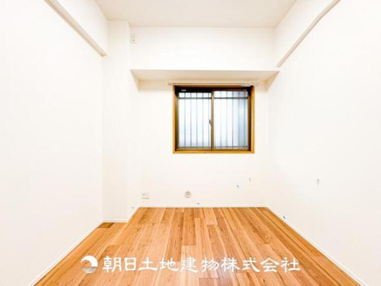 内装 人間の感性を育むプライベートルームはシンプルが１番だと思います。