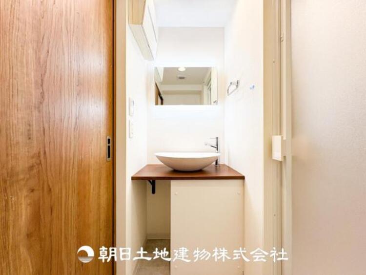 洗面 慌ただしい1日が始まり、充実した1日の終わりを締めくくる洗面所。