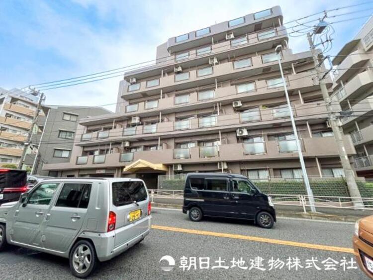 外観 【外観写真】時間のゆとりと空間、爽やかな陽光がもたらす光と風を贅沢なまでに感じる暮らしがここに始まります。