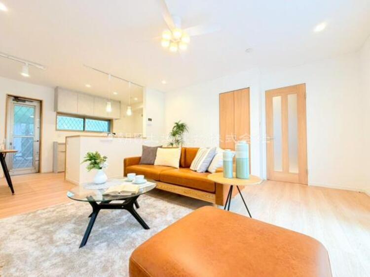 居間 家の良し悪しだけではなく周辺環境も重要なポイントとなります！ご案内時に周辺環境もご案内いたします！ 