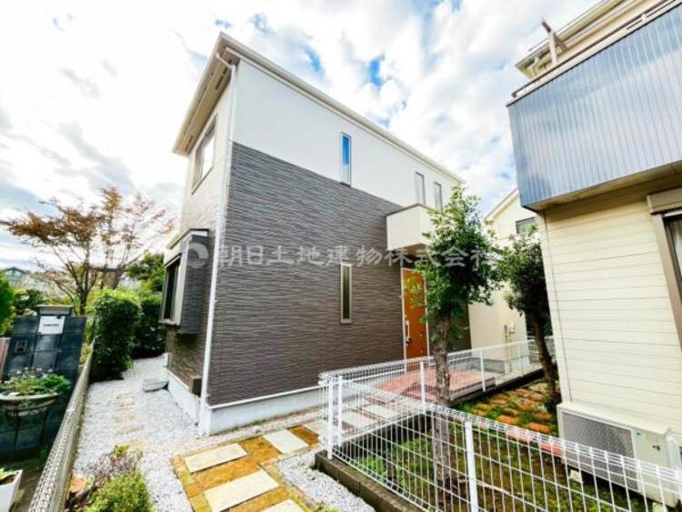 外観 家の良し悪しだけではなく周辺環境も重要なポイントとなります！ご案内時に周辺環境もご案内いたします！流行に左右されず将来にわたって価値が継続する佇まい！良好な住環境が保たれたエリアで新生活を過ごせます