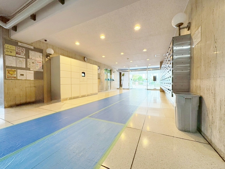 エントランス エントランスは、毎日の行き帰りで使う大事な空間です。