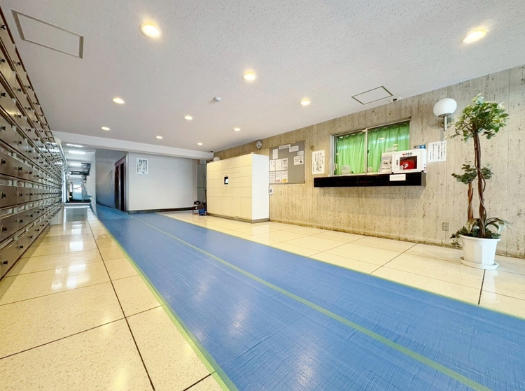 エントランス エントランス内部は、管理が行き届き清潔な共有スペースとなっています。