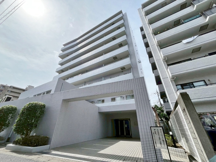 外観 資料には掲載していない情報が、現地にはたくさんあります。是非一度、現地をご確認ください。