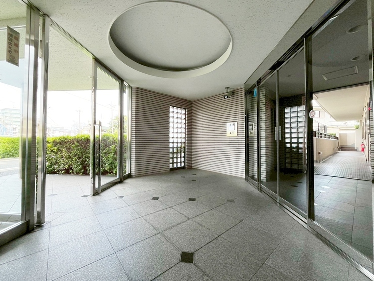 エントランス エントランスは、毎日の行き帰りで使う大事な空間です。