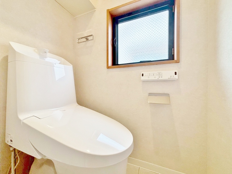 トイレ 暮らしの中のさりげないひとときの快適さにも、こだわりを、持って設備を配しております。