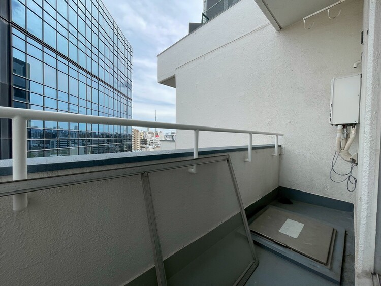 バルコニー 暮らしの中で、光と風を演出してくれるバルコニー。