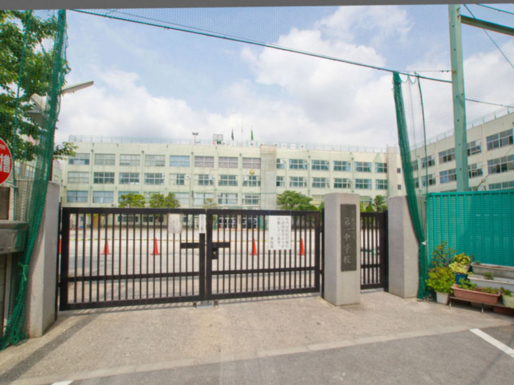 周辺 荒川区立第一中学校