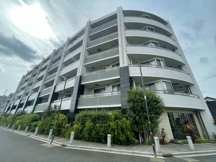 外観 資料には掲載していない情報が、現地にはたくさんあります。是非一度、現地をご確認ください。