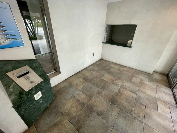 エントランス エントランスは、毎日の行き帰りで使う大事な空間です。