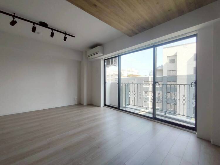 その他 シンプルな内装と偏り過ぎないデザインで統一しました。