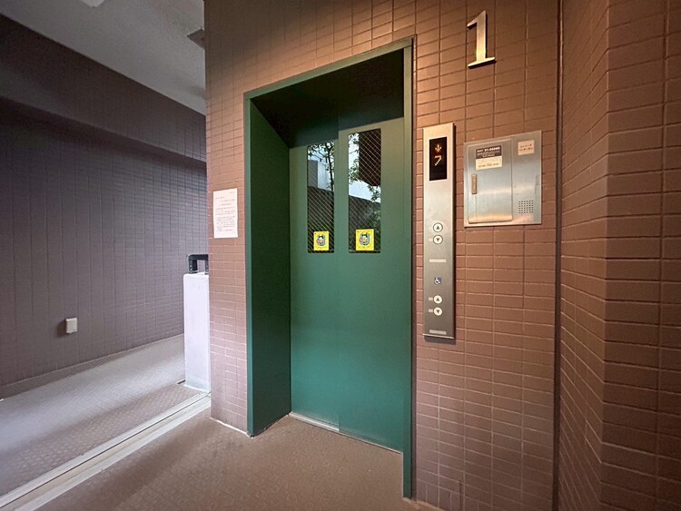 その他 エレベーター完備のため荷物が多くなっても安心。