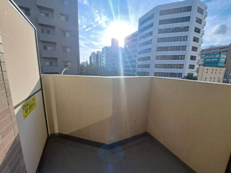 その他 朝の澄んだ空気や、夕方に吹く清々しい風を感じられるバルコニー。