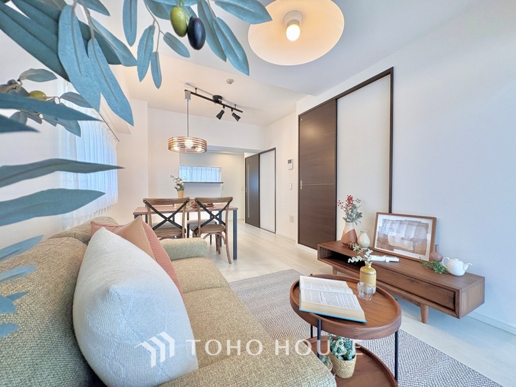 内装 【Private room】感性を育むプライベートルームはシンプルでスマートな空間。好みの空間で読書をしたり、音楽を聞いたりと一人の時間も充実したものにできます。