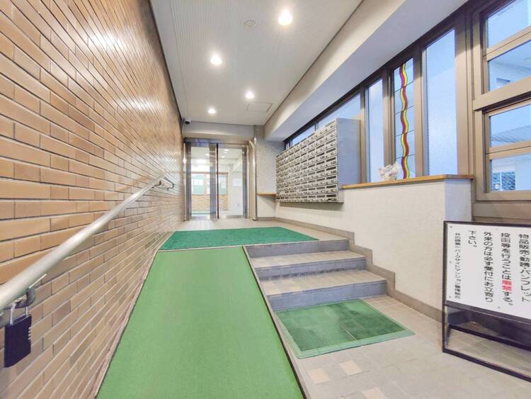 その他 館内は静寂な中が保たれており、管理が行き届いている印象を受けました。