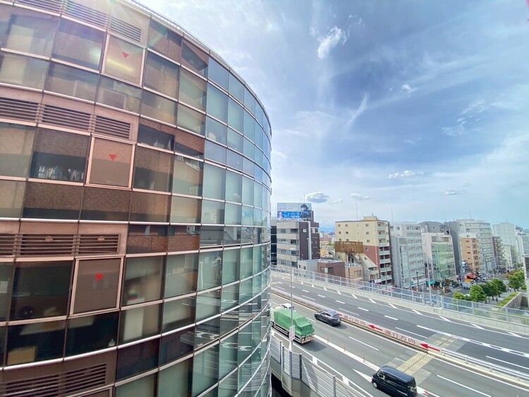 その他 眺望や窓からの景色が良いと、家で過ごす時間も快適です。