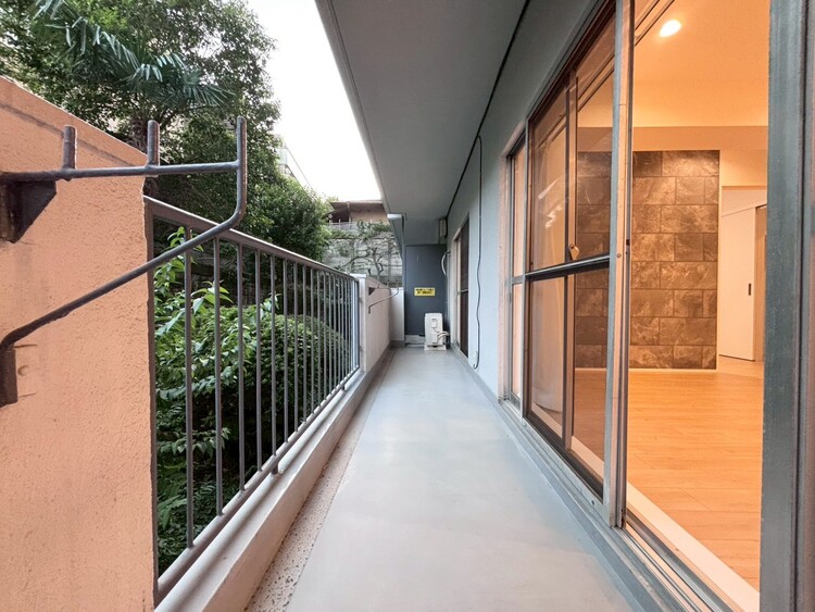 その他 朝の澄んだ空気や、夕方に吹く清々しい風を感じられるバルコニー。