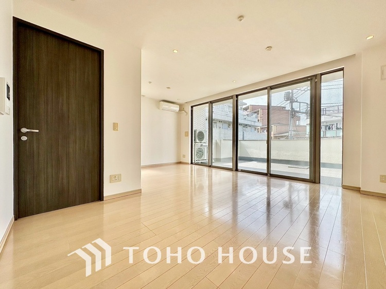 内装 現在改装中◆住む喜び、楽しさ、感動◆を君と共有したい。いつまでもずっと家族を見渡せるこの広い空間で。