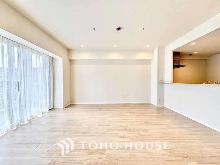 内装 【Green orchestra】◆緑の匂いに誘われて◆目を閉じれば深緑の香り。五感を研ぎ澄まし、日々の疲れを心から癒してくれる。深呼吸するほどに爽やかな薫りたち込める新緑にそと微笑む私達。