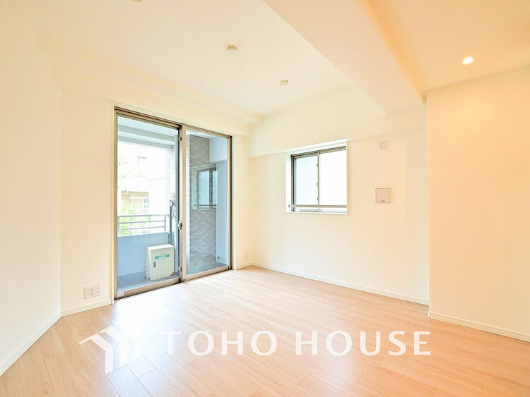 内装 家族みんなが爽やかに過ごせるように、光をたっぷり取り込んだLDK