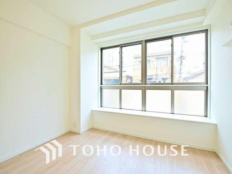 内装 家具の配置のし易い室内です。趣味の部屋としても充分な広さです