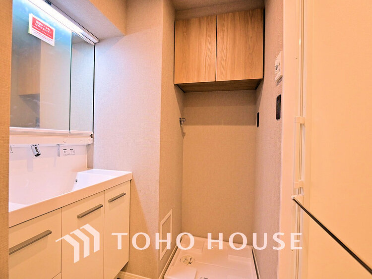 洗面 清潔感のある洗面室で朝の身支度を