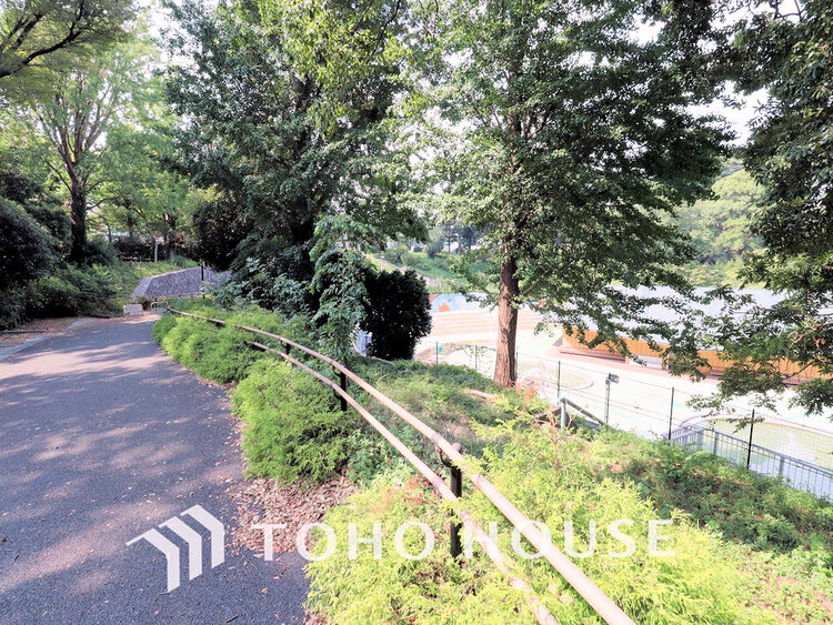 周辺 神奈川県立保土ケ谷公園　距離700ｍ