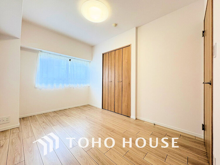 内装 シンプルですっきりとした室内は飽きのこない居心地の良い雰囲気