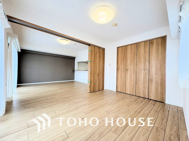 内装 1日の疲れを癒し、心地よく寛げるようゆったりとした広さをしています