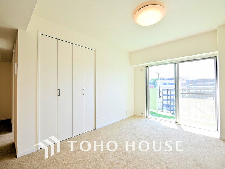 内装 家族みんなが爽やかに過ごせるように、光をたっぷり取り込んだLDK