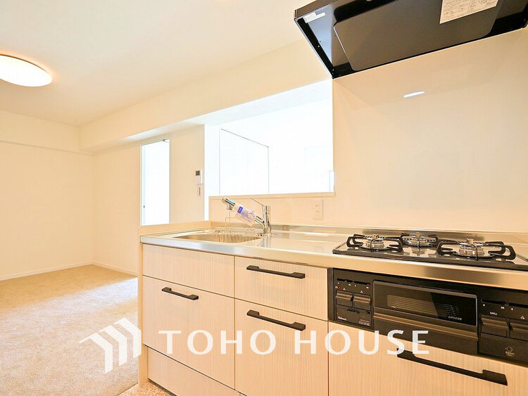 キッチン 落ち着きのあるカラーで統一された清潔感と気品が溢れるキッチン